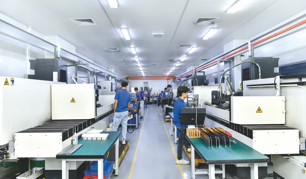  新年伊始東莞企業(yè)馬力全開趕訂單搶市場，企業(yè)家和市政協(xié)委員呼吁 高層次人才需求大 招聘難瓶頸待破解